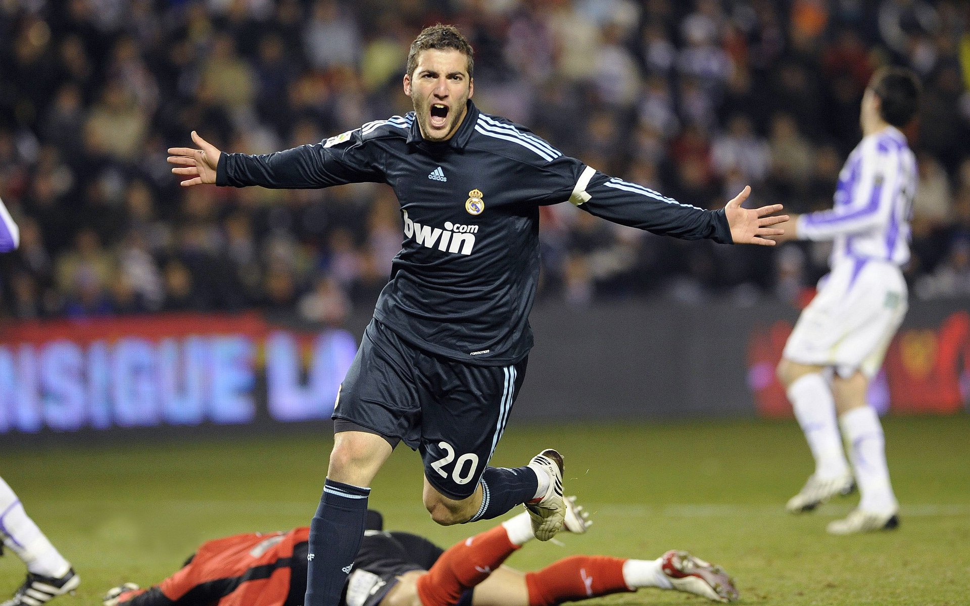 传感器科技如何提升赛车性能,汽车传感器技术