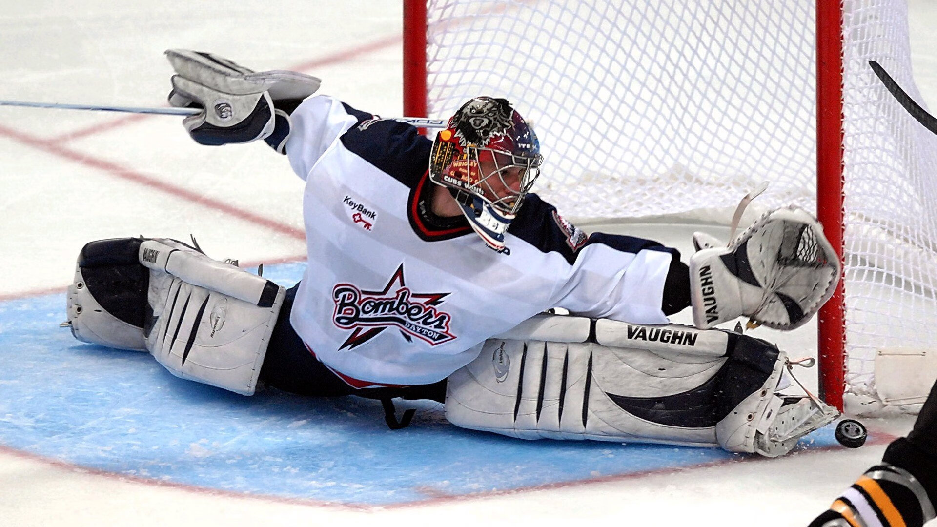 冰壶锦标赛：冰面上的战略博弈，冰壶比赛规则视频讲解